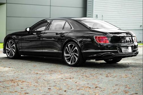 2025 Bentley Flying Spur Speed