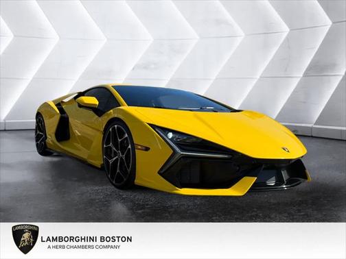 2024 Lamborghini Revuelto