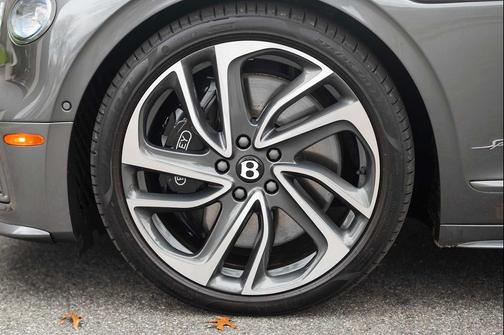 2025 Bentley Flying Spur Speed