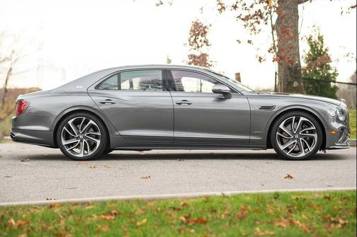 2025 Bentley Flying Spur Speed