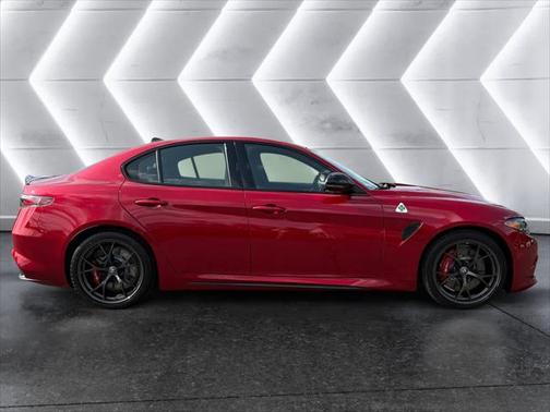 2024 Alfa Romeo Giulia Quadrifoglio