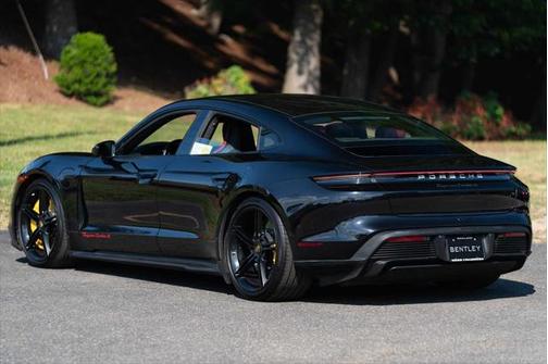 2022 Porsche Taycan Turbo S