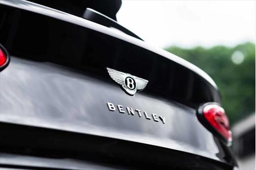 2025 Bentley Bentayga V8