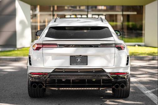 2024 Lamborghini Urus S
