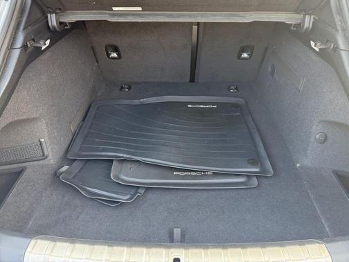 2023 Porsche Taycan Turbo S