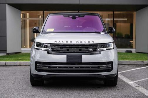 2023 Land Rover Range Rover P400 SE