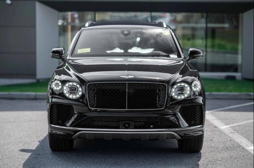 2024 Bentley Bentayga V8