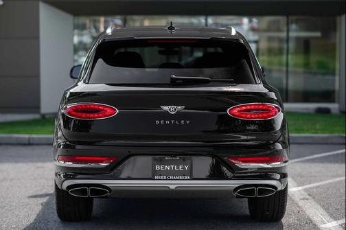 2024 Bentley Bentayga V8