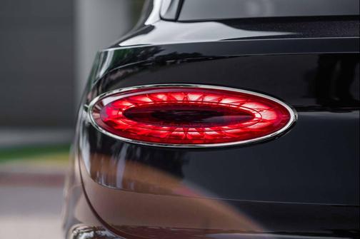 2024 Bentley Bentayga V8