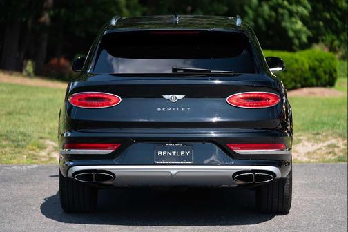 2023 Bentley Bentayga V8