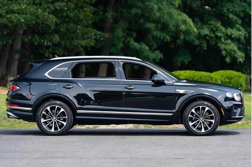 2023 Bentley Bentayga V8