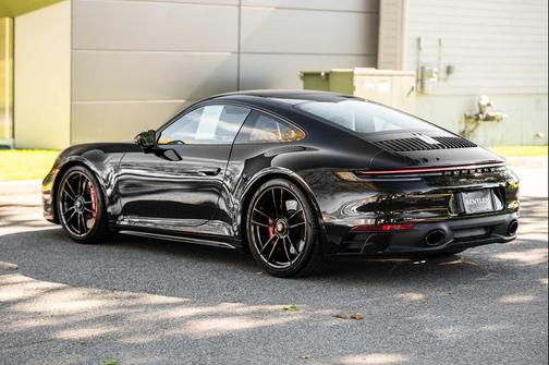 2024 Porsche 911 Carrera GTS