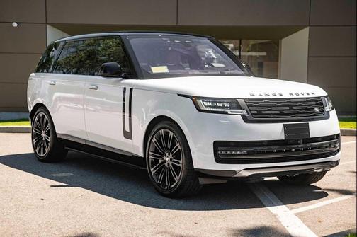 2023 Land Rover Range Rover P530 SE