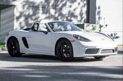 2023 Porsche 718 Boxster