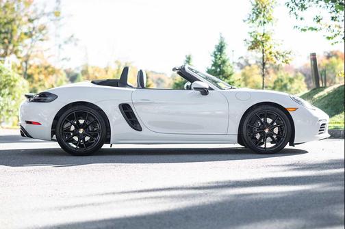 2023 Porsche 718 Boxster