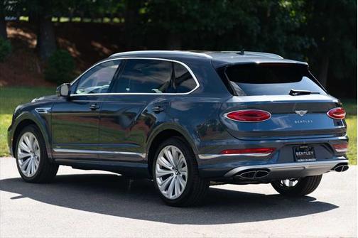 2024 Bentley Bentayga V8