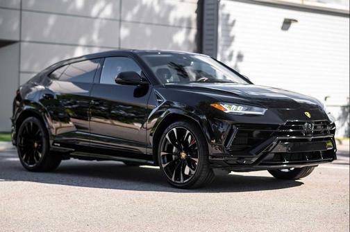 2024 Lamborghini Urus S