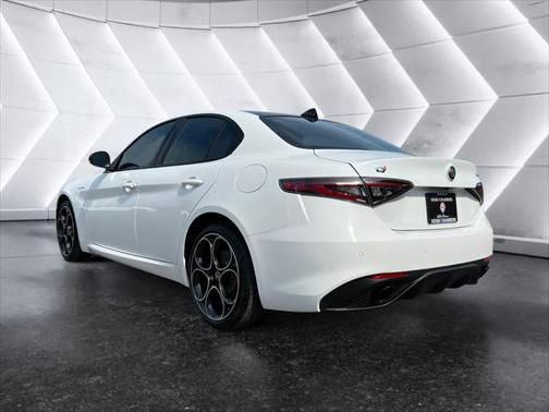 2024 Alfa Romeo Giulia Veloce AWD
