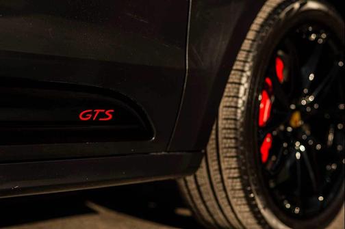 2025 Porsche Macan GTS