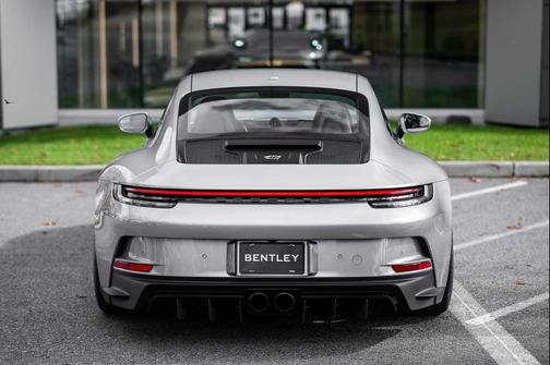 2022 Porsche 911 GT3 w/Touring Package