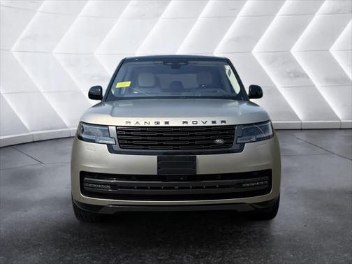 2023 Land Rover Range Rover P530 SE