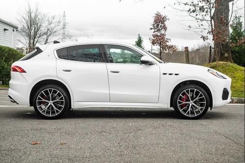 2025 Maserati Grecale 