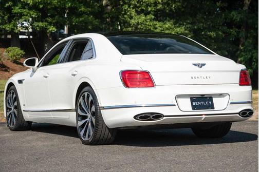 2022 Bentley Flying Spur V8