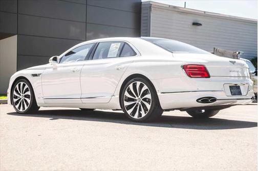 2022 Bentley Flying Spur V8