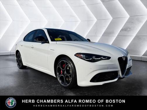 2025 Alfa Romeo Giulia AWD