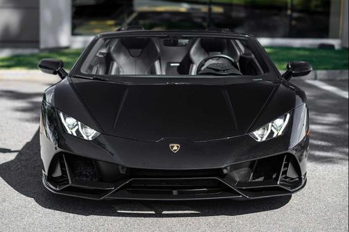 2022 Lamborghini Huracan EVO Spyder
