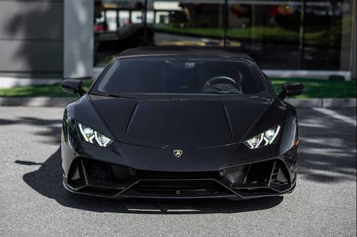 2022 Lamborghini Huracan EVO Spyder