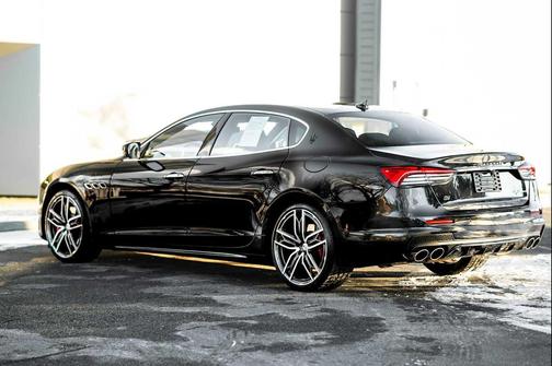 2024 Maserati Quattroporte Modena Ultima Q4