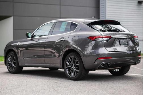 2024 Maserati Levante GT Ultima
