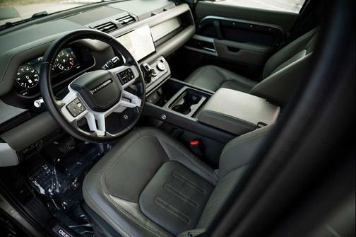 2022 Land Rover Defender 110 XS Edition