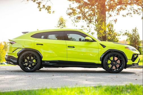 2024 Lamborghini Urus Performante