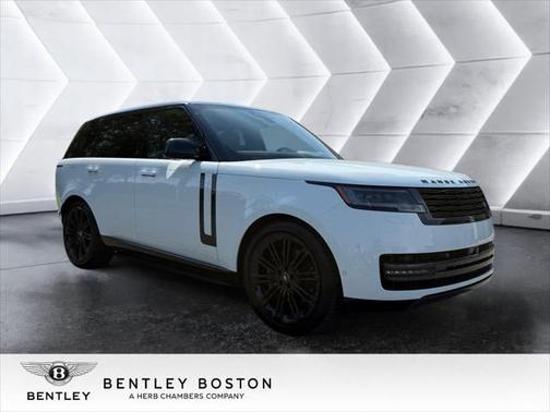 2024 Land Rover Range Rover P530 SE