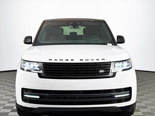 2024 Land Rover Range Rover P530 SE