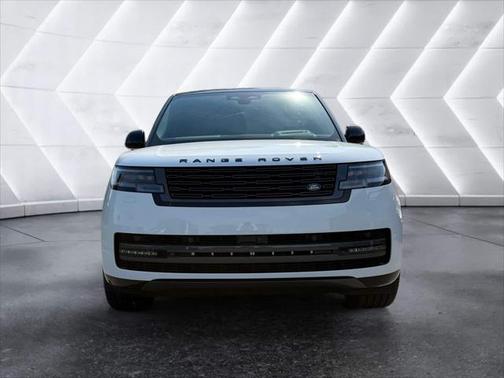 2024 Land Rover Range Rover P530 SE