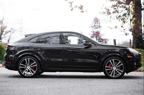 2024 Porsche Cayenne S