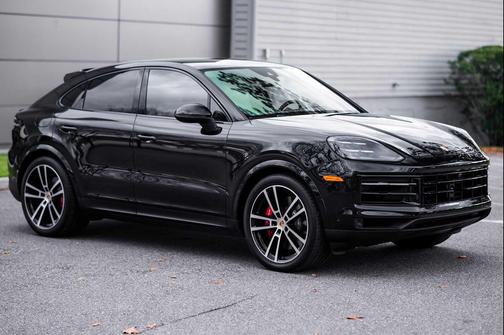 2024 Porsche Cayenne S