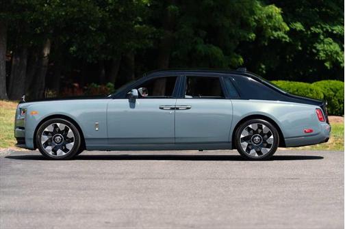 2023 Rolls-Royce Phantom