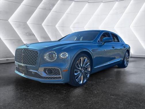 2023 Bentley Flying Spur Mulliner V8