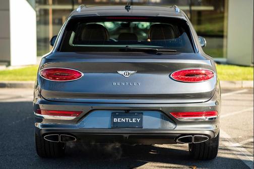 2024 Bentley Bentayga V8