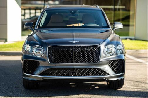 2024 Bentley Bentayga V8