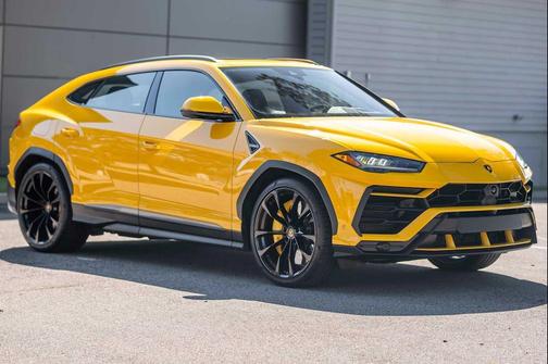 2022 Lamborghini Urus Graphite Capsule