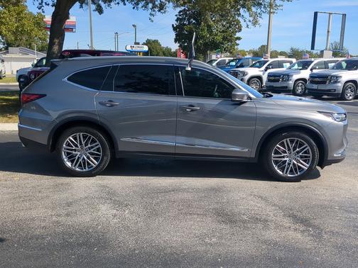 2023 Acura MDX 