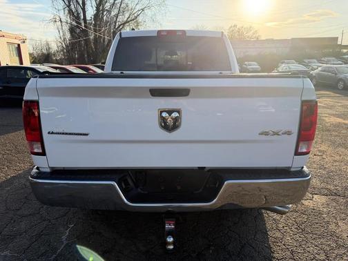 Bright White Clearcoat 2014 RAM 1500 SLT