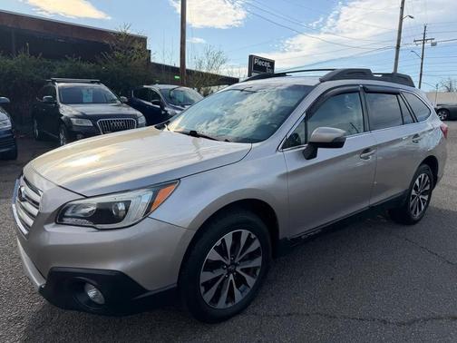 Ice Silver Metallic 2017 Subaru Outback 2.5i Limited