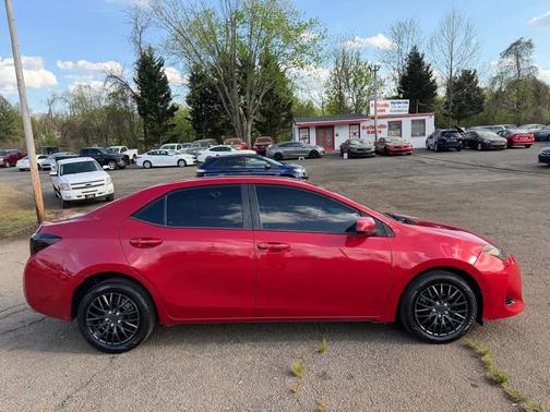 Barcelona Red Metallic 2018 Toyota Corolla LE