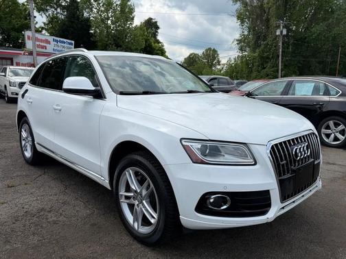 White 2013 Audi Q5 2.0T Premium Plus